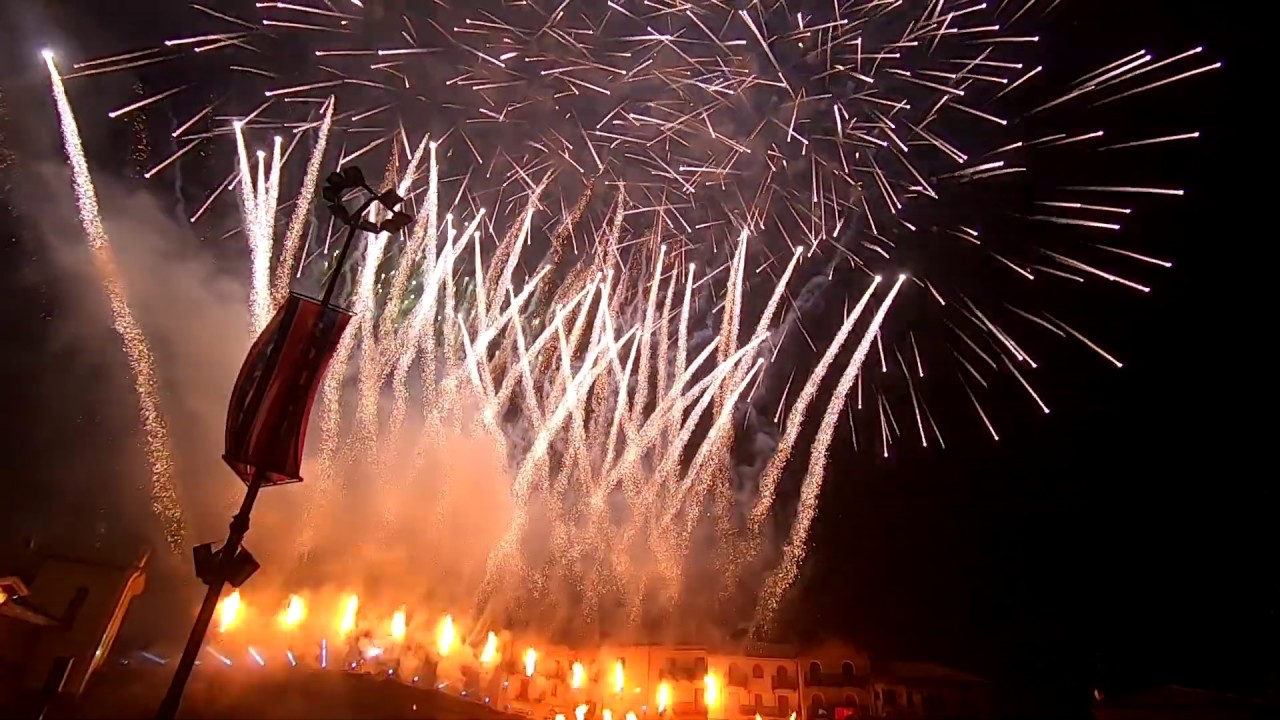Spettacolo Piromusicale - 110° Storico Carnevale di Pont Saint Martin