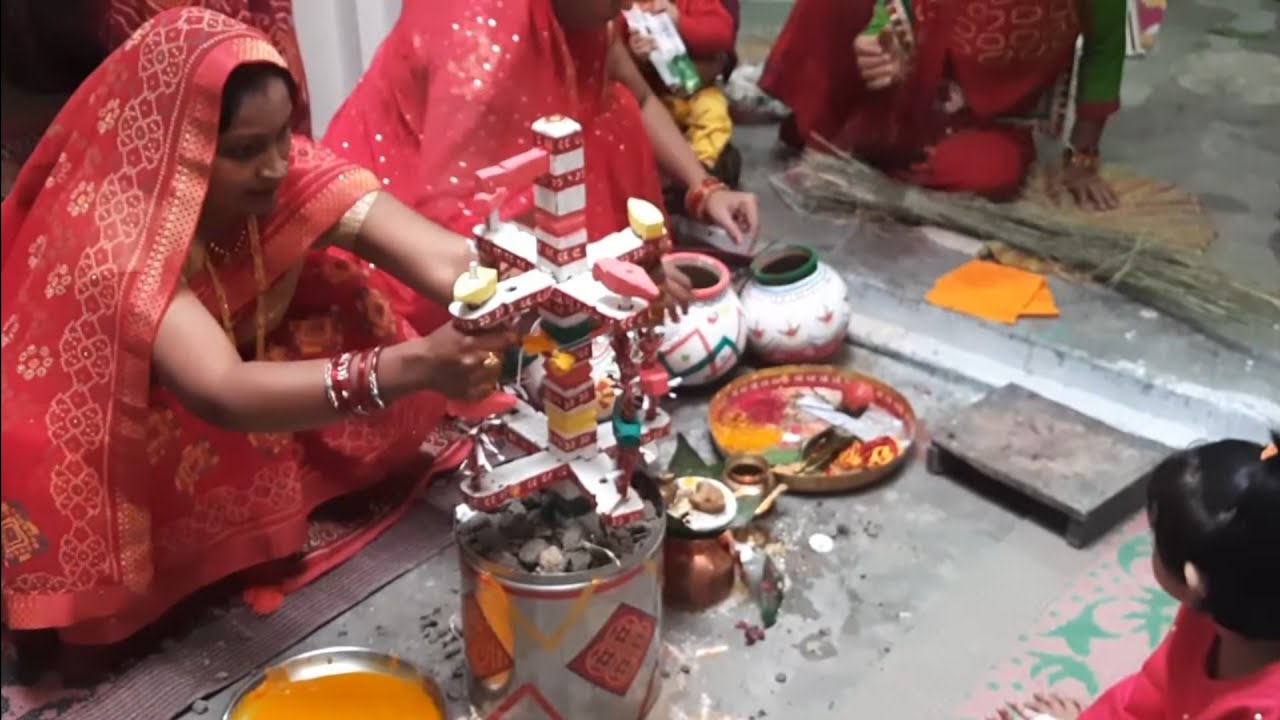 लग गया मण्डप अब होगी शादी देखो कैसे होता है मंडप और गीत meri nanad ka #mandap