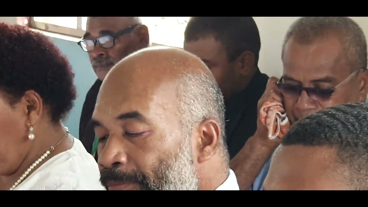 ko cei tale beka me na cecere vei Jisu.