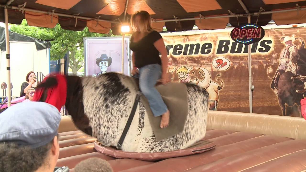 Extreme Bull at Sparkleberry County Fair