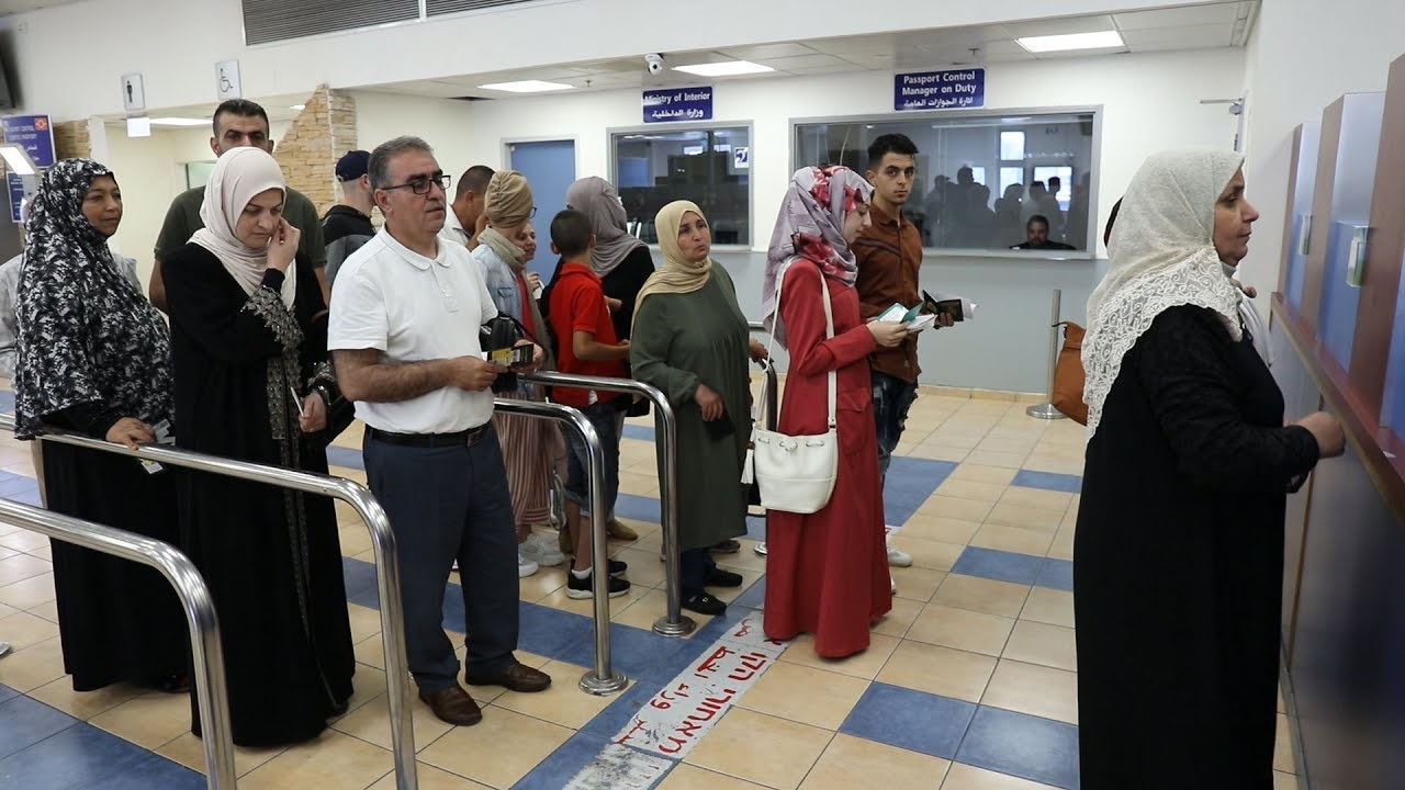 معبر جسر أللنبي يستقبل جماهير المسافرين خلال فترة الصيف