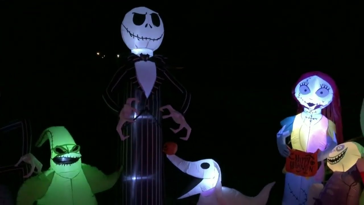 HolidayHouse Reviews: Sally Nightmare Before Christmas 5 foot Halloween inflatable