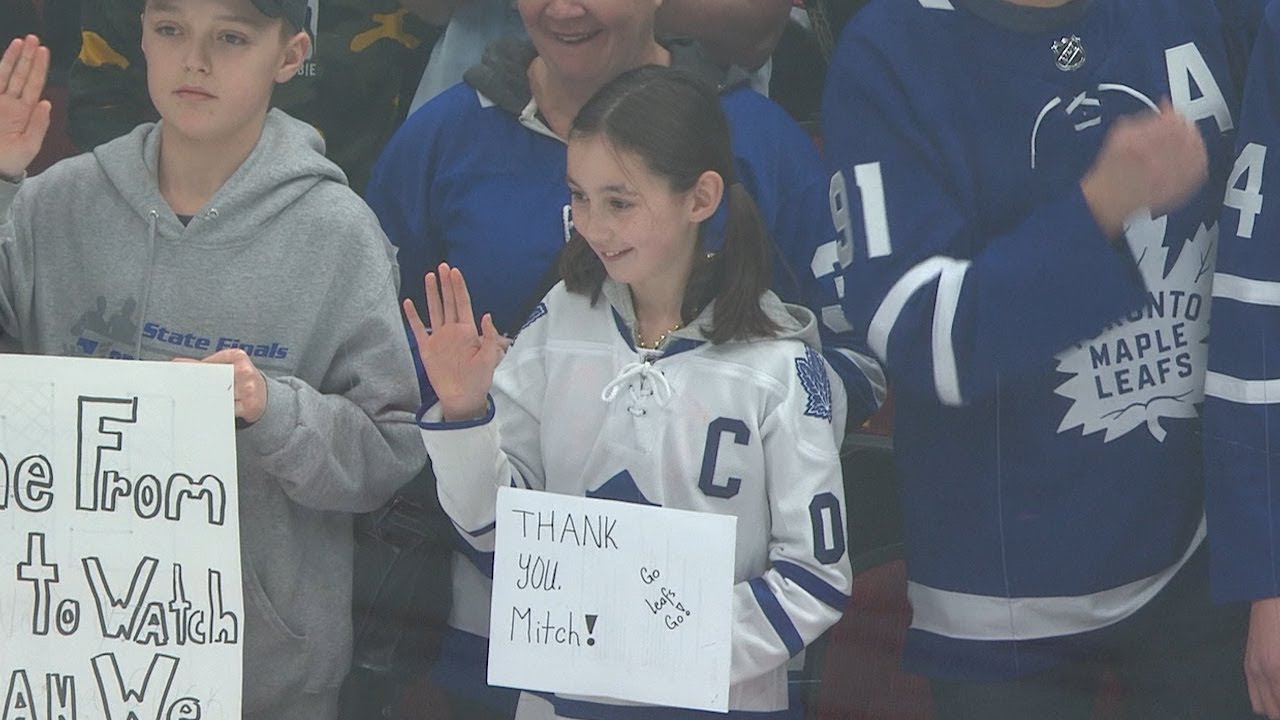 Mitch Marner's new friend joins team in Arizona YouTube