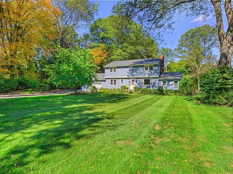 17 Redcoat Road, Norwalk, CT home video tour