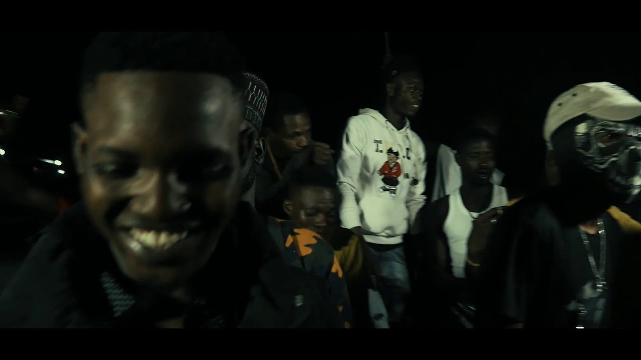 Guarda Awuche ft Kaakyire A90 su YouTube Guarda Awuche ft Kaakyire A90 su YouTube