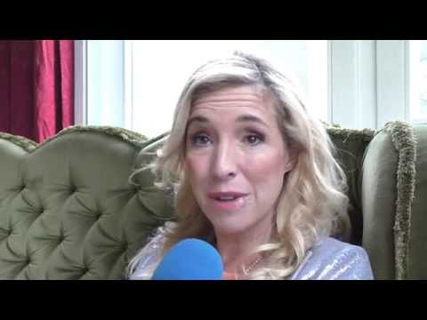 "Ik heb een lieve man", aldus Kathleen Aerts van K3 tijdens het interview over haar demente mama