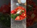 Удивила родных салатом из помидоров: на следующий день еще вкуснее #салат #калнинанаталья #рецепты image