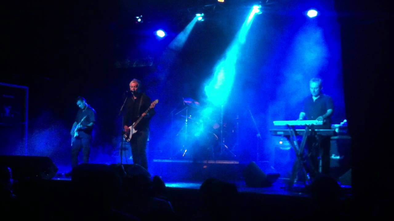 B-MOVIE - NOWHERE GIRL