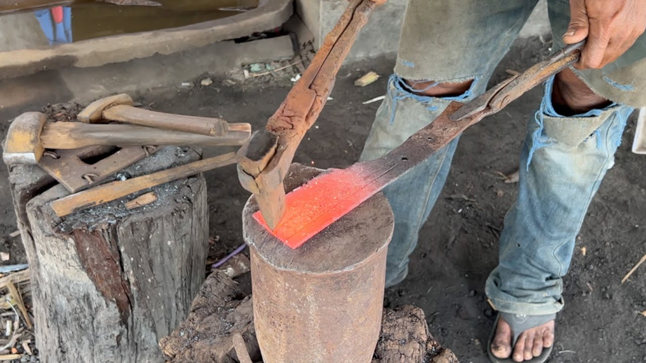 Knife Making - Forging A Nice Hunting Knife From The Broken Steel