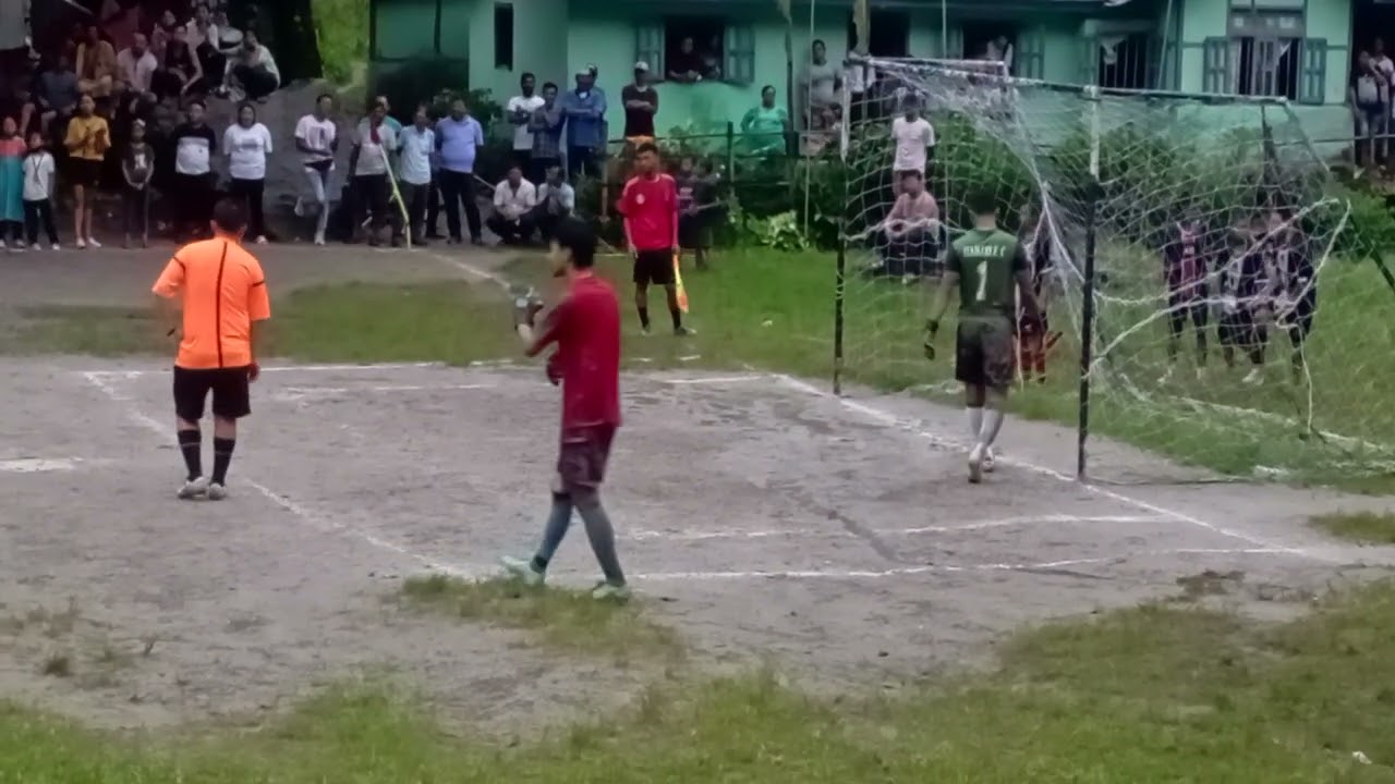 SIKKIM FOOTBALL PURAN FC VS S S SCHOOL MAKHA AT SCHOOL GROND WINER PURAN FC PEANEALTEA GOAL