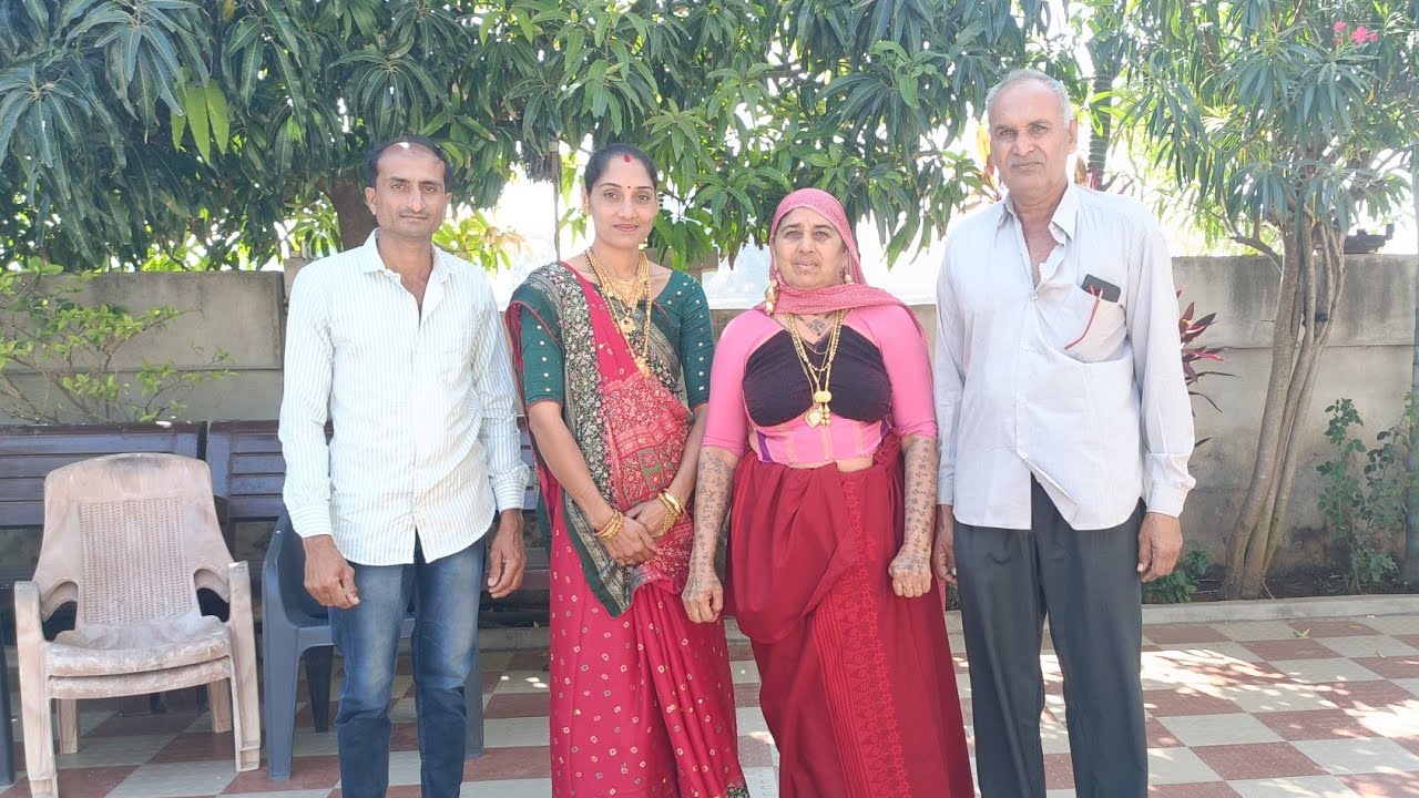 આજે તો ફુલ ફેમિલી લગનમાં.