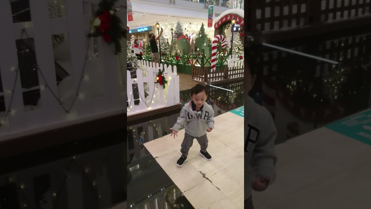 Abu Dhabi Mall Christmas tree decorations 2021 YouTube