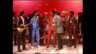 Dick Clark Interviews Con Funk Shun - American Bandstand 1983