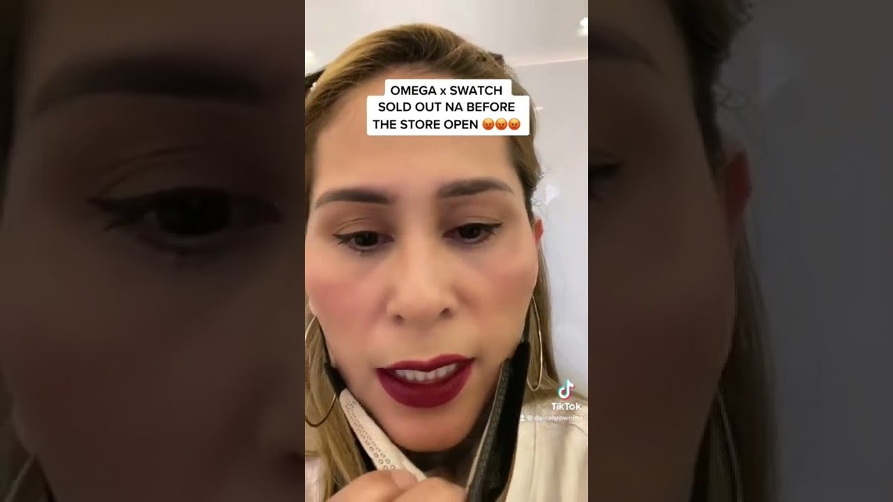 TRYING TO GET THE OMEGA X SWATCH IN DUBAI MALL SWATCH STORE | 