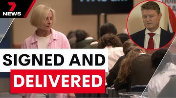 Victorian government signs off on major changes to VCE exams - What parents need to know | 7NEWS