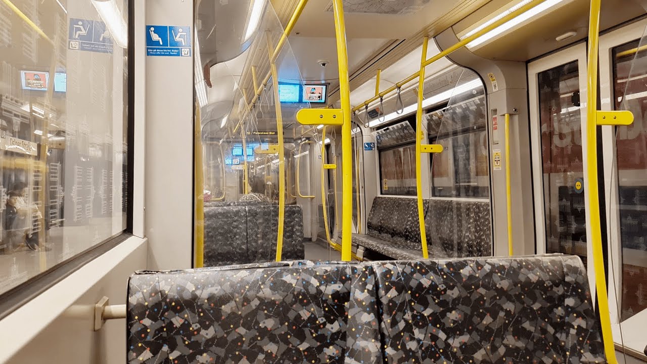 [4K] U-Bahn Berlin - Mitfahrt im H97 (5018) mit Quersitzen auf der U8