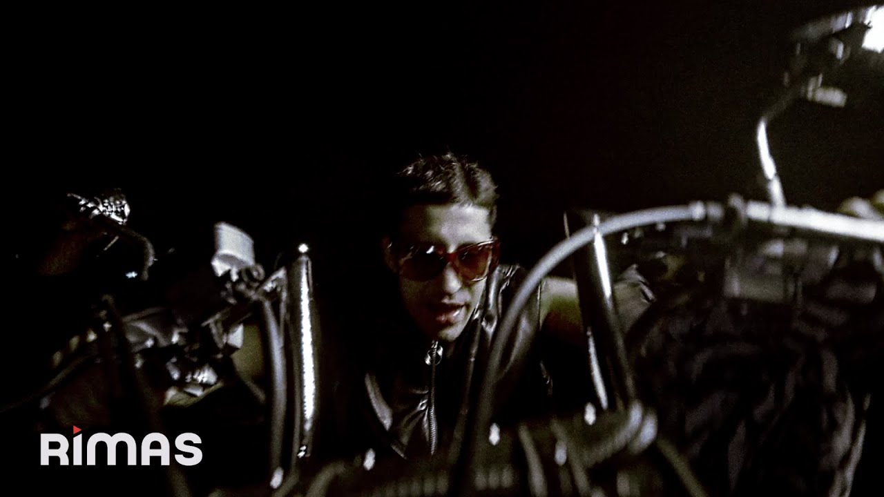 Watch Love Yi, Bon Calso - Goyard (Video Oficial) on YouTube Watch Love Yi, Bon Calso - Goyard (Video Oficial) on YouTube