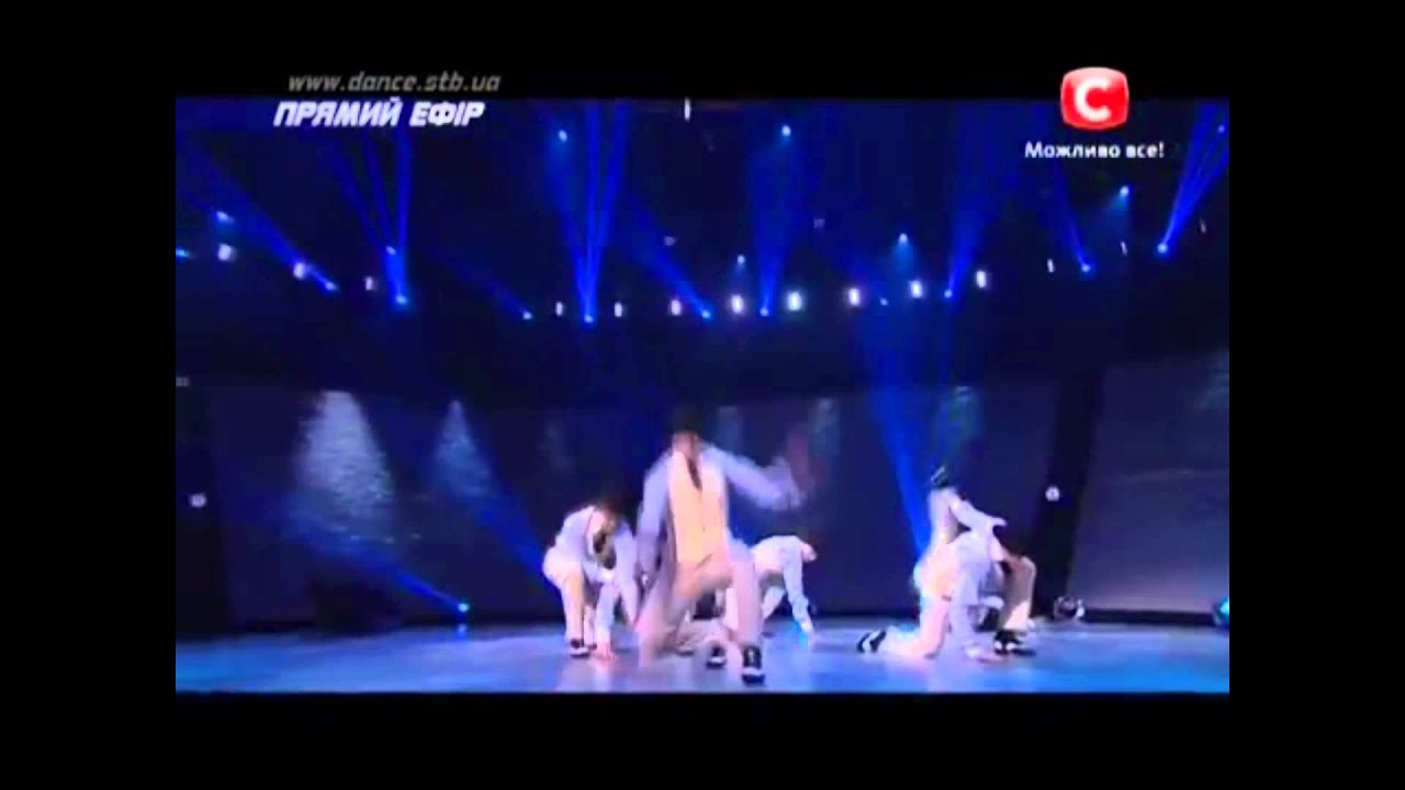 Танцуют все 6 сезон .Танец с зонтиками . - YouTube