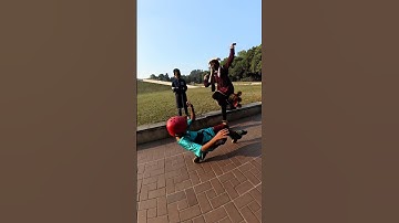 Skating stunt,don’t try it without any training #skating #skills #skater #skateboarding #rollerblad