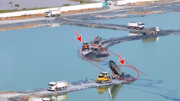 Excellent SHANTUI Dozer Push Rock And Sand In lake With SHACMAN Transport Delivery Rock