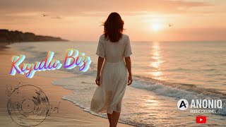 Kıyıda Biz - Sahilde Geçen Duygusal Aşk Şarkısı Turkish Love Song Üzik