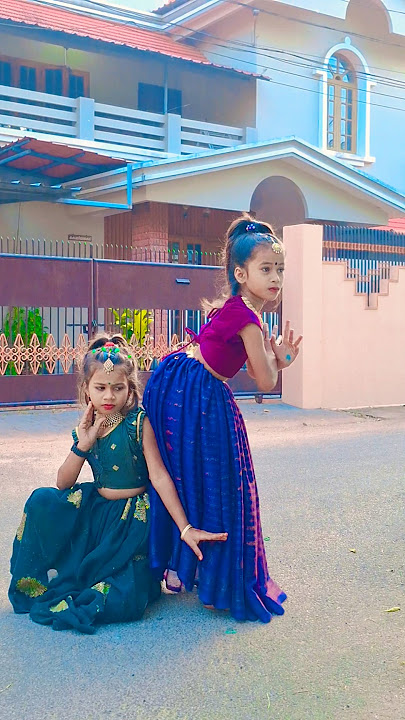 Trending Shorts #song #dance #viralvideo #shortsdance #shortfeed #nehasinghrk #video #viral