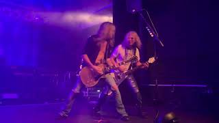 The Dead Daisies - Shine on live