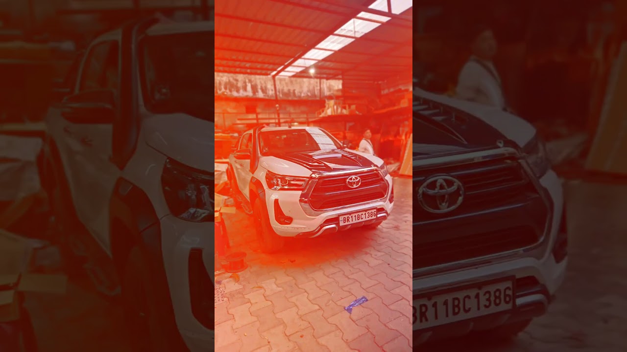 TOYOTA HILUX  UPGRADED | MANUAL SHUTTER , ROLLBAR & BONET SCOOP . 