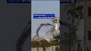 Israel launches West Bank raids after deadly shooting | DW News
