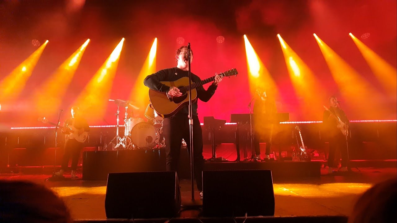 Lewis Capaldi - 'Hold Me While You Wait' Live [4K] @ Manchester Academy 23.11.19