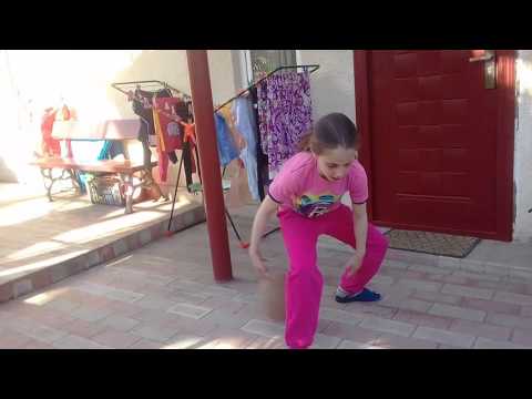 კალათბურთის ვარჯიშები თეკლა გუჯაბიძესთან ერთად