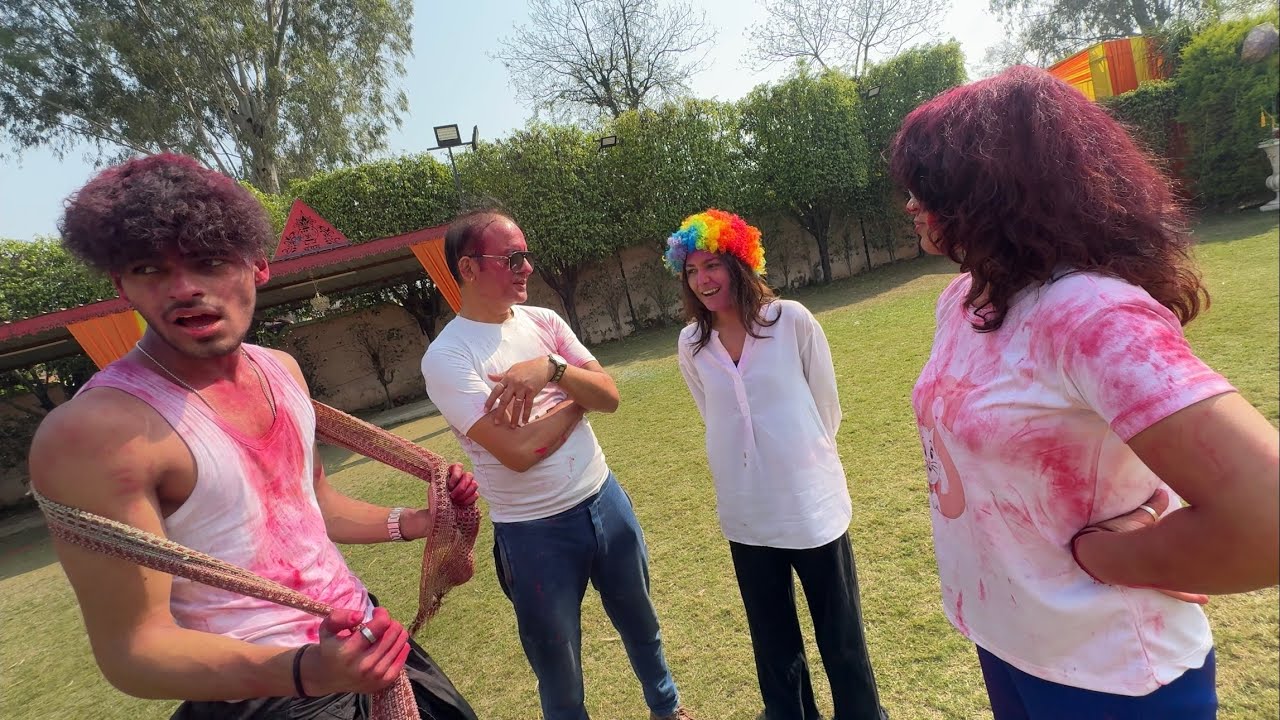 Om Ko Girlfriend Ke Sath Pakad Liya HOLI Party Mein 😡 Coaching Bunk Karke !!