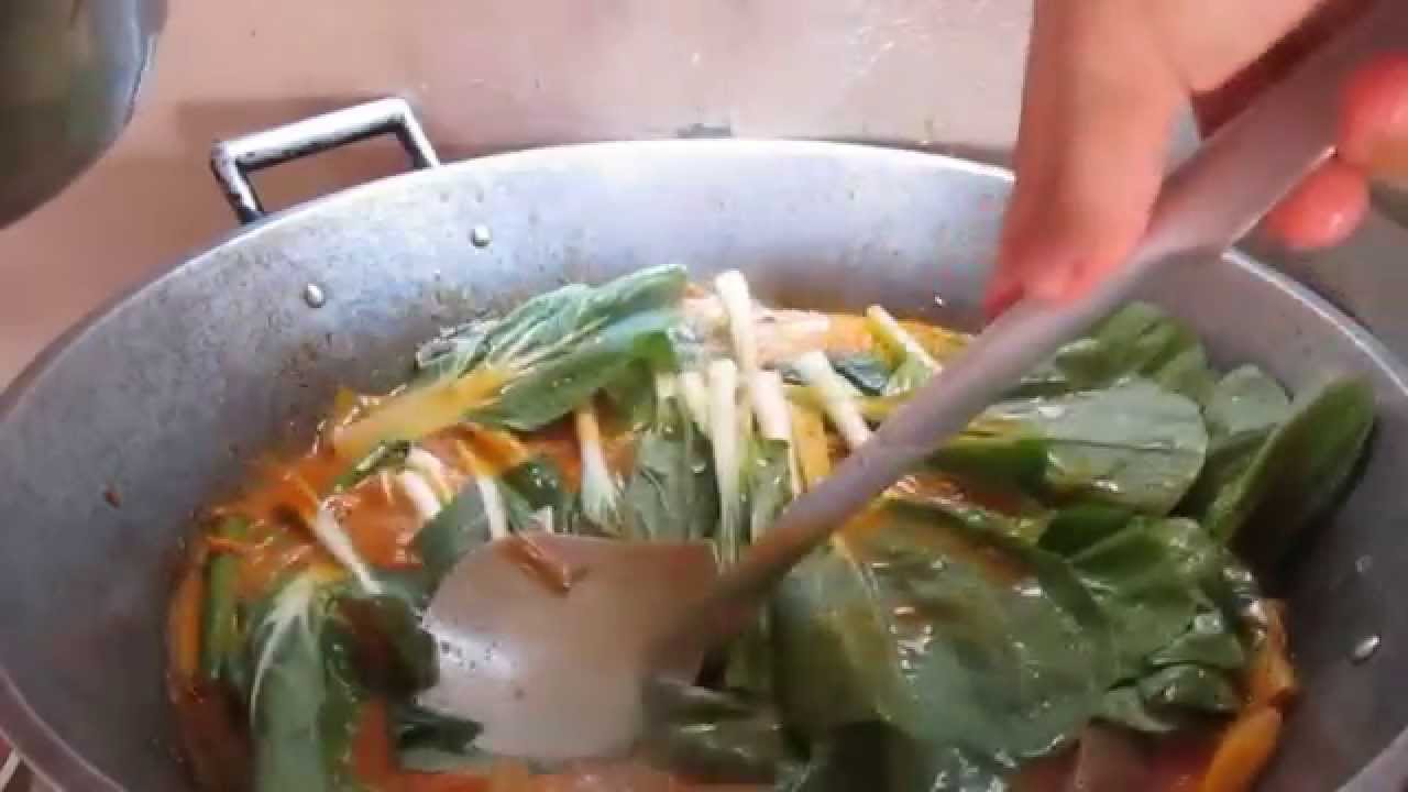 How to Cook Kare-Kare & Bagoong (PORK not Oxtail/Tripe) -TAGALOG - YouTube