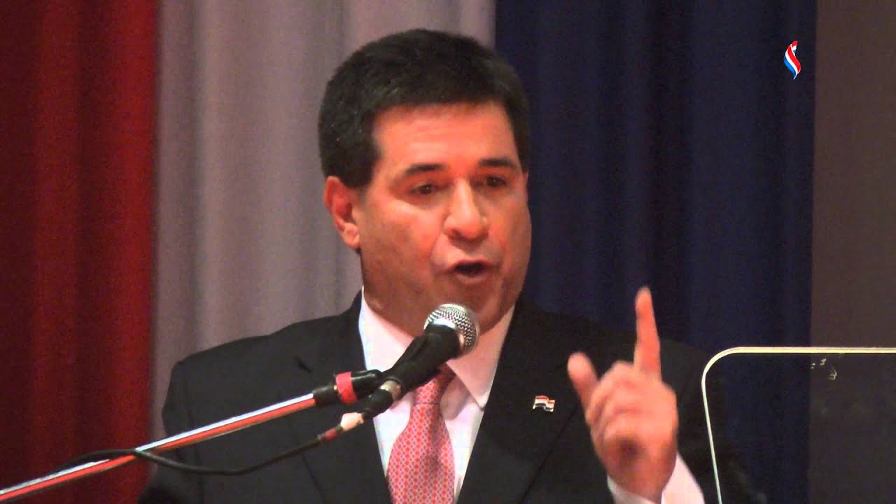 Presidente Cartes estuvo en celebración del Día del Maestro - YouTube