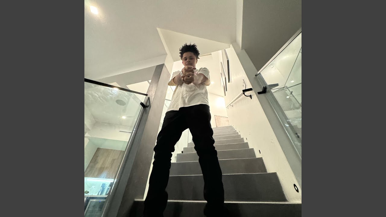 Watch HEADTAPS on YouTube Watch HEADTAPS on YouTube