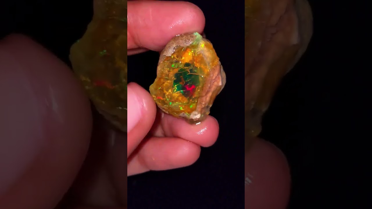Multi fire Ethiopian Opal 