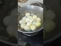 batao aisi kaun si sabji Hai jismein Namak nahi Dala jata 🤣🤣#eggfry #recipe #cooking #youtubeshorts