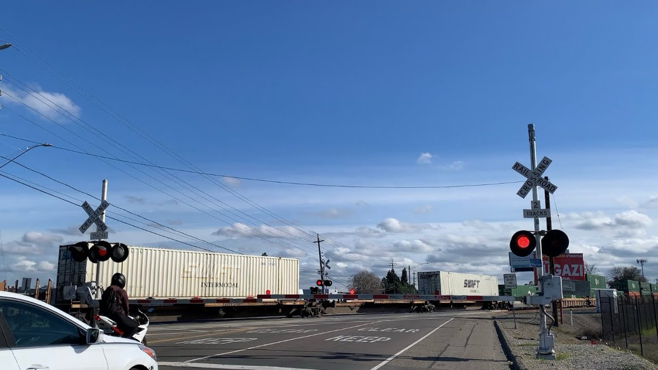 UP 7233 Intermodal Stack Train South - West Lane Railroad Crossing, Stockton CA