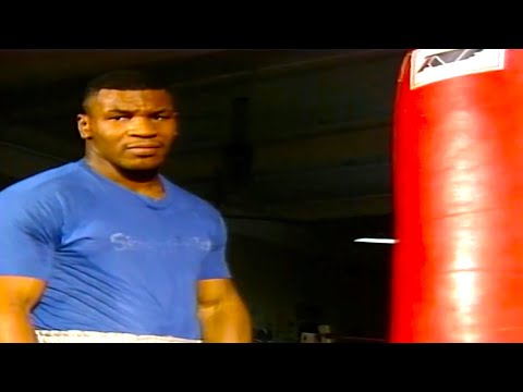 Mike Tyson - RARE Training on The HEAVY BAG [HD]