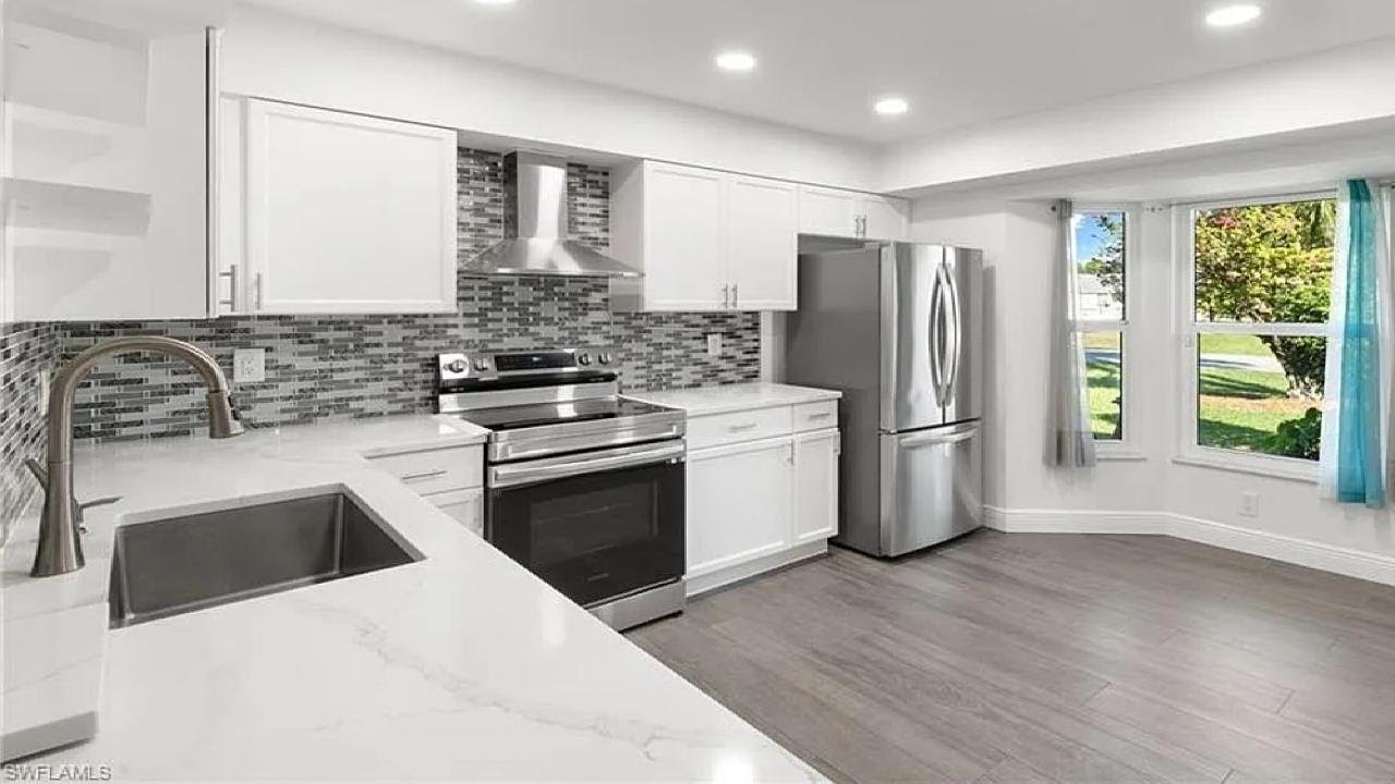 GOLDEN GATE CITY Naples Florida Homes and Real Estate for Sale by Steven Chase.