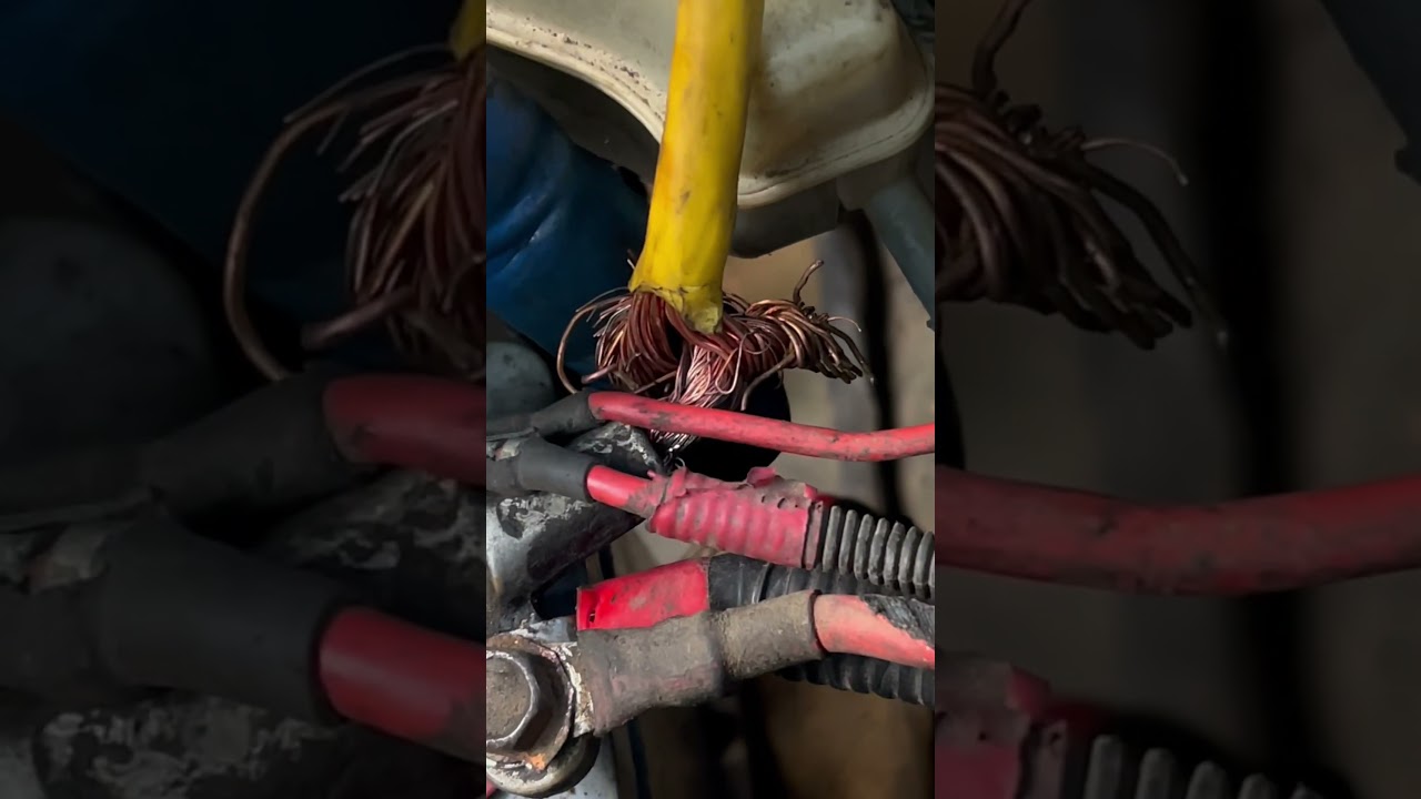 Когда произошло замыкание -+