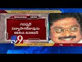 AIADMK merger : Dinakaran on revolt path, meets Governor against OPS-EPS