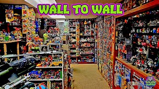 Wall To Wall Vintage Plastic.. Vintage Toy Collection Tour