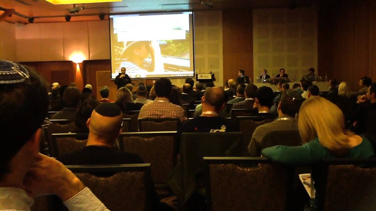 CrowdSourcing Persona Research, Usability Testing, Links, Reviews and Data Analysis