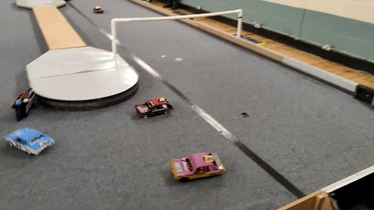 Croydon Rc Motorsport. Чемпионат мира Banger. Wildstox, 2-й раунд, 1-й заезд. 25 октября 2025 г.