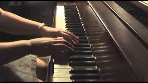 Piano lesson:  F# minor contrary motion arpeggio