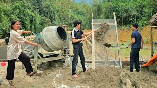 Quang Went To Dig Up Bamboo Shoots To Sell While His Father And The Plasterers Worked Together