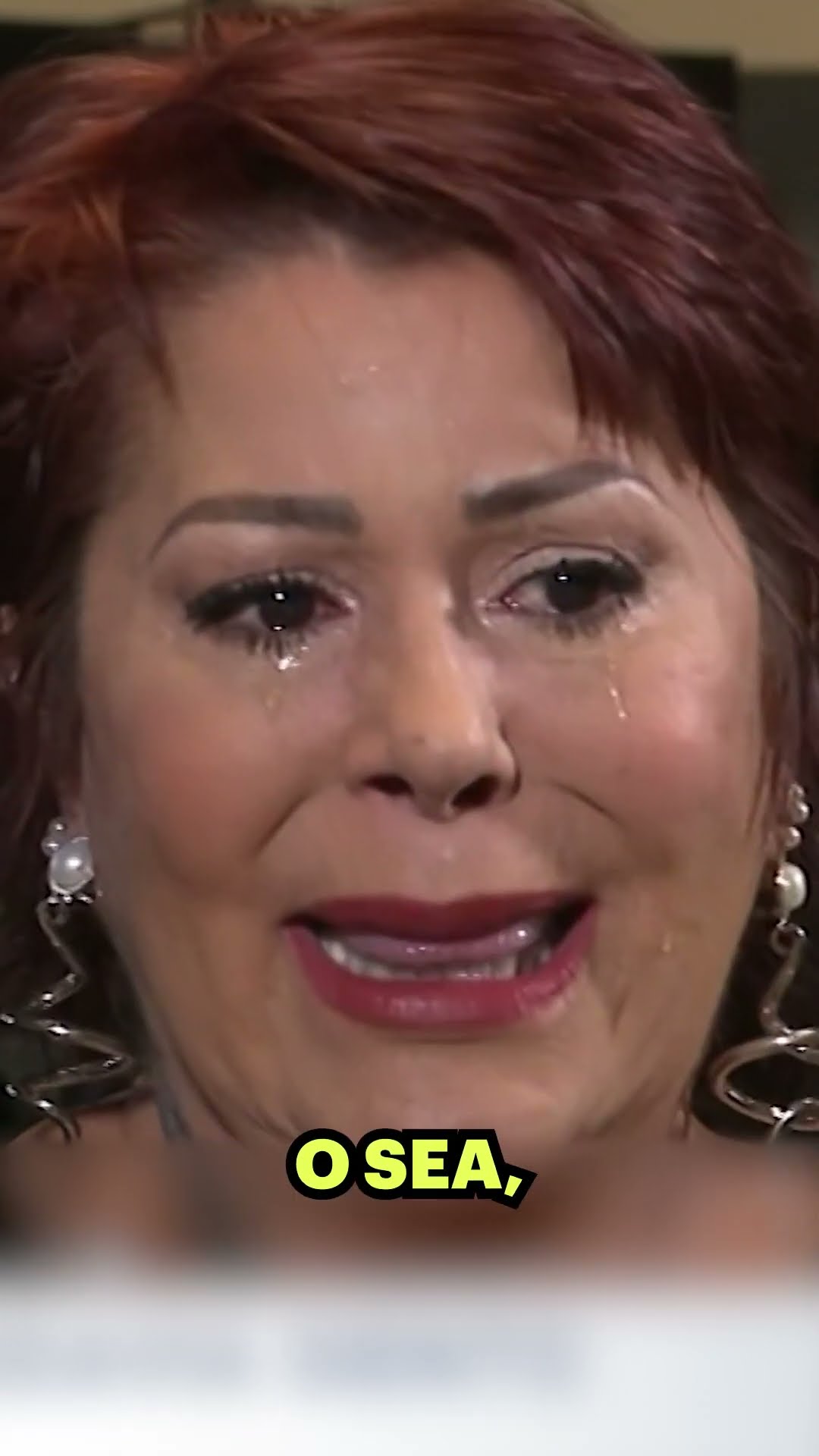 #AlejandraGuzmán ROMPE EN LLANTO y habla de lo orgullosa que está de su mamá