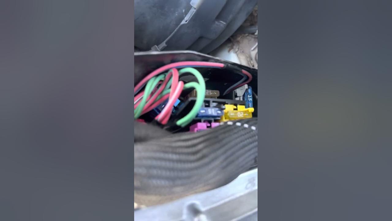 20052009 Audi A4 Brake lights stay on fix YouTube