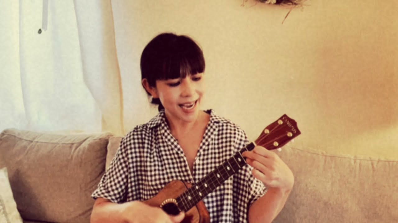 Ukulele Lady / akiko